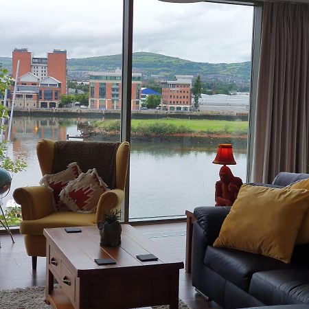 Luxury Apartment Marina Views At Titanic Quarter Μπέλφαστ Εξωτερικό φωτογραφία