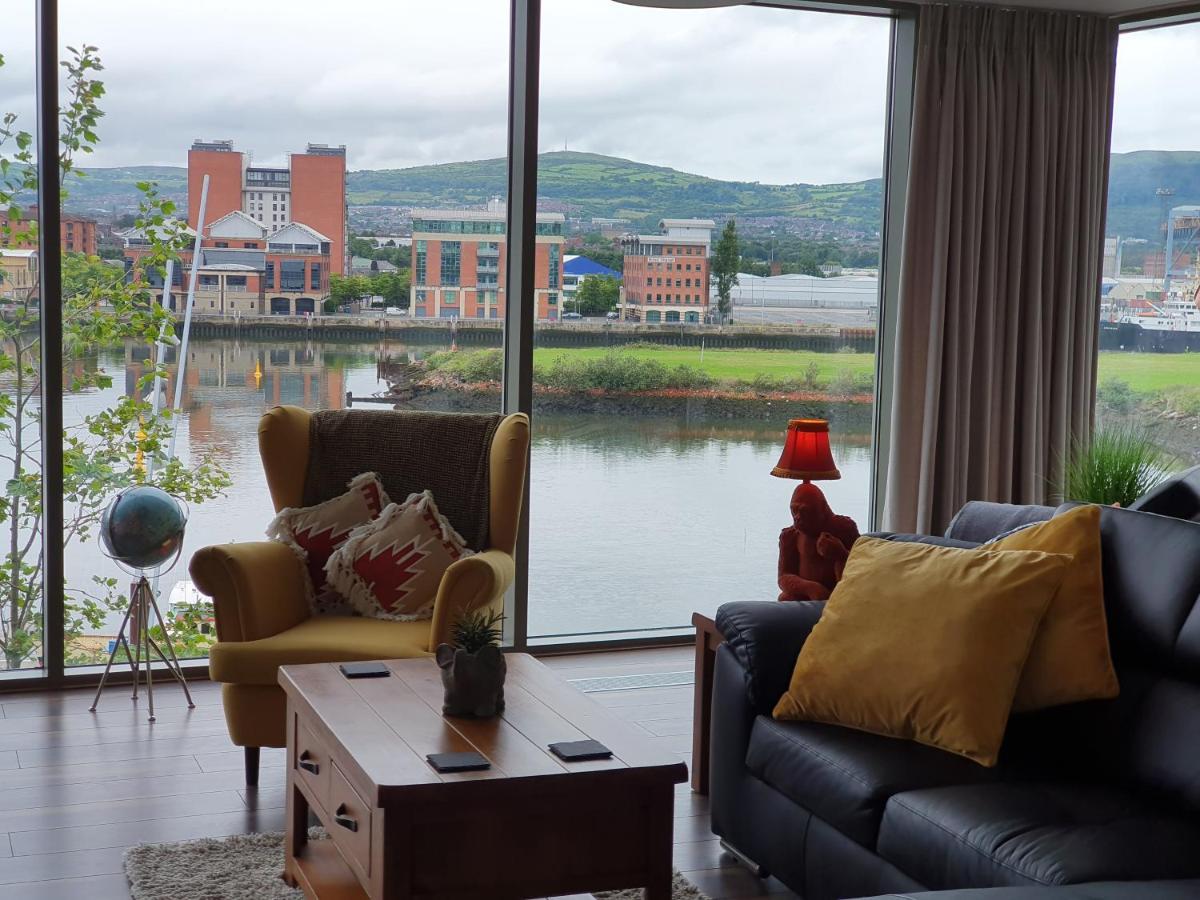 Luxury Apartment Marina Views At Titanic Quarter Μπέλφαστ Εξωτερικό φωτογραφία