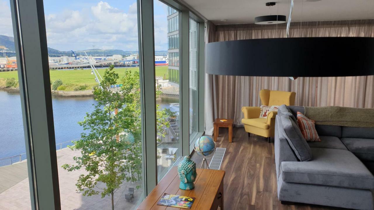 Luxury Apartment Marina Views At Titanic Quarter Μπέλφαστ Εξωτερικό φωτογραφία