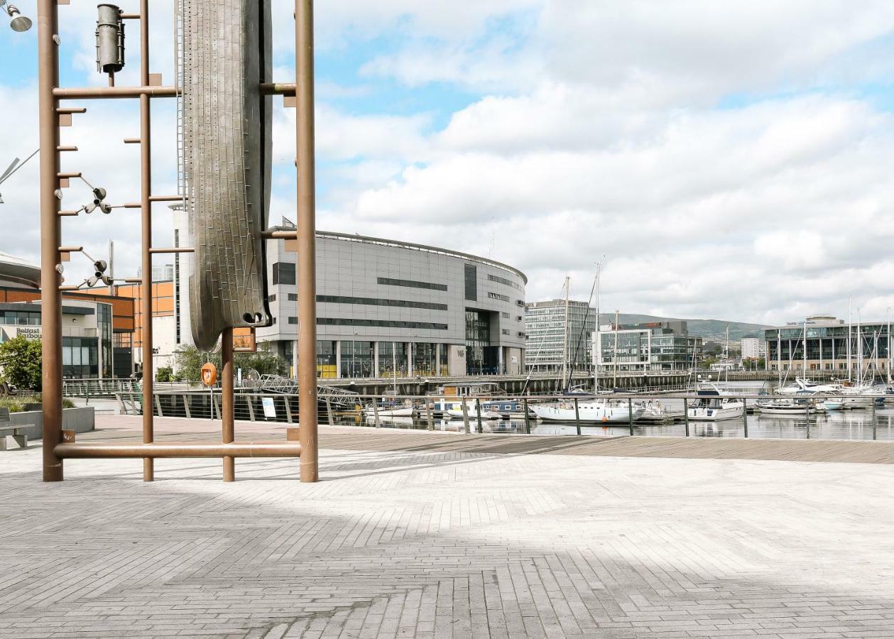 Luxury Apartment Marina Views At Titanic Quarter Μπέλφαστ Εξωτερικό φωτογραφία